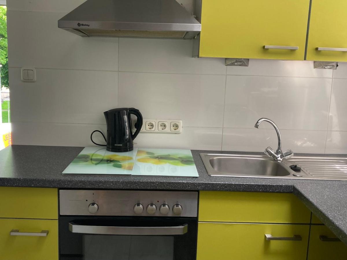 Toll Apartment Mit Privatem Eingang Free Parking Slbst Check-In Netflix 30 Zone Ruhig Ντούισμπουργκ Εξωτερικό φωτογραφία