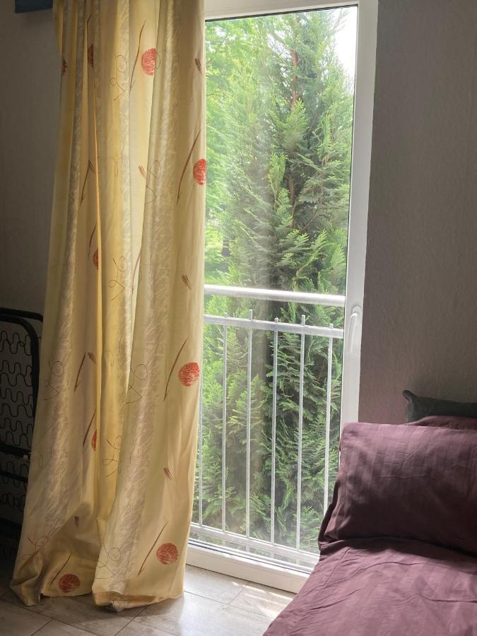 Toll Apartment Mit Privatem Eingang Free Parking Slbst Check-In Netflix 30 Zone Ruhig Ντούισμπουργκ Εξωτερικό φωτογραφία