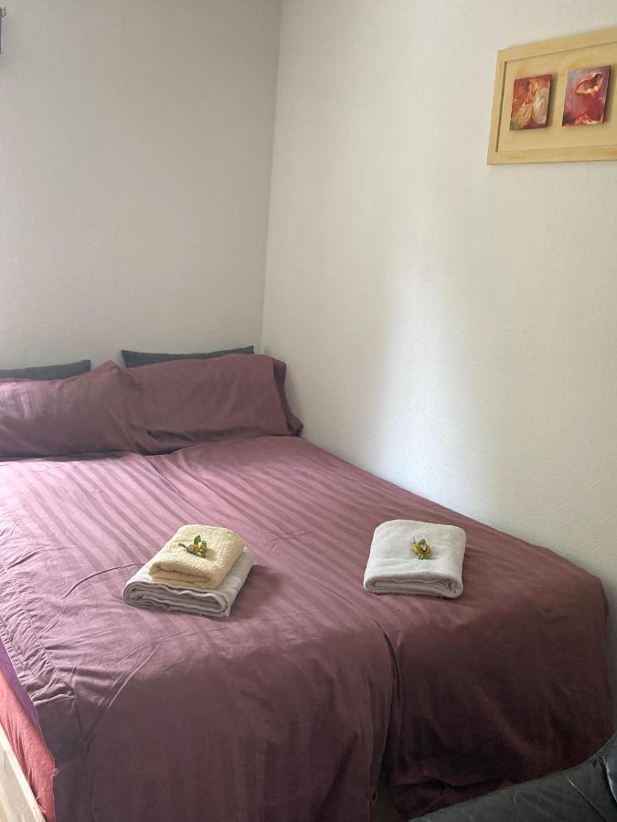 Toll Apartment Mit Privatem Eingang Free Parking Slbst Check-In Netflix 30 Zone Ruhig Ντούισμπουργκ Εξωτερικό φωτογραφία